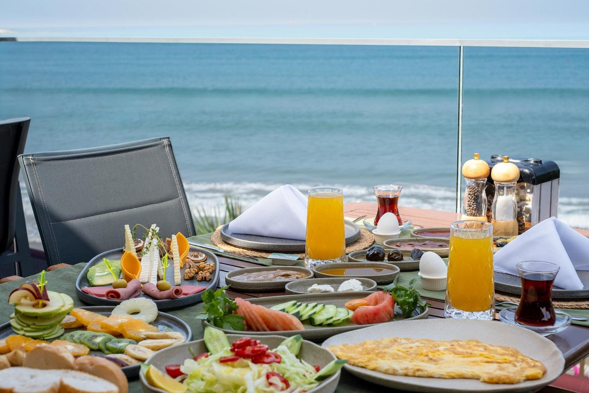 Tropic Club & - Otel 3*